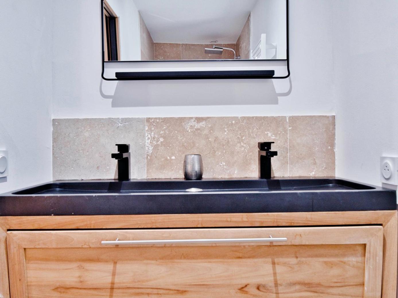 La Bambouseraie De Sulauze Homestay Miramas